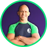Rafa Leite, especialista em yoga e treino funcional, criador da Plataforma Corpo Mente.